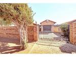 3 Bed Protea South House For Sale
