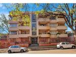 R340,000 2 Bed Yeoville Apartment For Sale