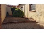 R850,000 2 Bed Haddon House For Sale