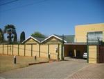 R10,500 3 Bed Quelleriepark House To Rent