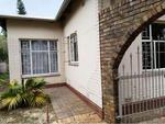 3 Bed Villieria House To Rent
