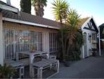 R645,000 2 Bed Huntingdon House For Sale