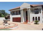 R22,000 4 Bed Pebble Rock Golf Village House To Rent