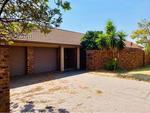 R1,297,000 3 Bed Amberfield Heights Property For Sale