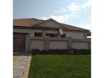 3 Bed Middelburg South House To Rent