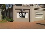 2 Bed Edenvale Central House For Sale