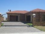 3 Bed Bluewater Bay House To Rent