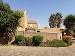 R860,000 4 Bed Wilgeheuwel House For Sale