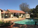 R14,000 3 Bed Farrarmere House To Rent