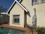 3 Bed Parkhurst House To Rent