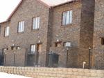 R4,520 2 Bed Philip Nel Park Apartment To Rent