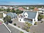R2,560,000 4 Bed Struisbaai House For Sale