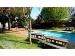 2 Bed Sunninghill Apartment To Rent