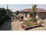 5 Bed Uitsig House For Sale