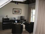 R3,844 3 Bed Canals Apartment To Rent