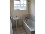 R5,400 3 Bed Brackenham House To Rent