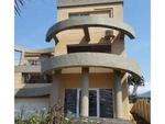 4 Bed Shelly Beach Apartment To Rent