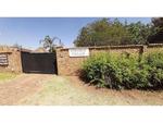 R800,000 2 Bed Kibler Park Property For Sale