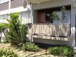 R620,000 2 Bed Southernwood Apartment For Sale