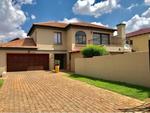 3 Bed Leeuwenhof Estate House For Sale