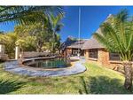 R1,900,000 3 Bed Roodekrans House For Sale
