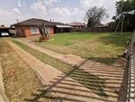 R830,000 3 Bed Casseldale House For Sale