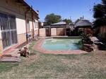 R4,500 1 Bed Brenthurst House To Rent