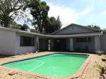 R10,100 3 Bed Umtentweni House To Rent