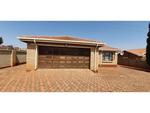 R925,000 3 Bed Lenasia South House For Sale