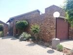 2 Bed Rooihuiskraal North Property To Rent