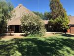 12 Bed Quaggafontein Guest House For Sale