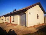 3 Bed Mpophomeni House For Sale