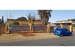 5 Bed Leondale House For Sale