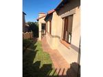 Property - Bloubosrand. Houses & Property For Sale in Bloubosrand