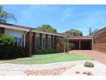 R2,850,000 5 Bed Sterpark House For Sale