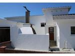 2 Bed Struisbaai House To Rent