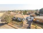 R1,350,000 4 Bed Primrose East House For Sale