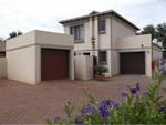R1,070,000 2 Bed Rooihuiskraal North Property For Sale