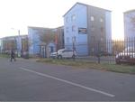 R4,750 2 Bed Fleurhof Apartment To Rent