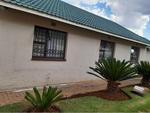 R6,400 2 Bed Esther Park Property To Rent