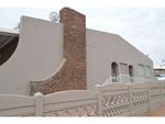 11 Bed Die Rand House For Sale