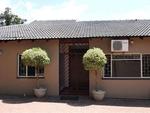 3 Bed Lynnwood Glen House To Rent