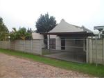 2 Bed Nahoon Valley House To Rent