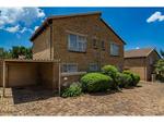 2 Bed Wilgeheuwel Property For Sale