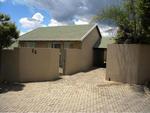2 Bed Sundowner House To Rent