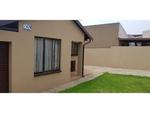 3 Bed Roodekop House To Rent