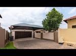 3 Bed Fourways House To Rent