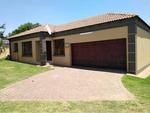 3 Bed Jackaroo Park House To Rent
