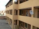 3 Bed Bergsig Apartment To Rent