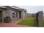 3 Bed Sonneveld House To Rent